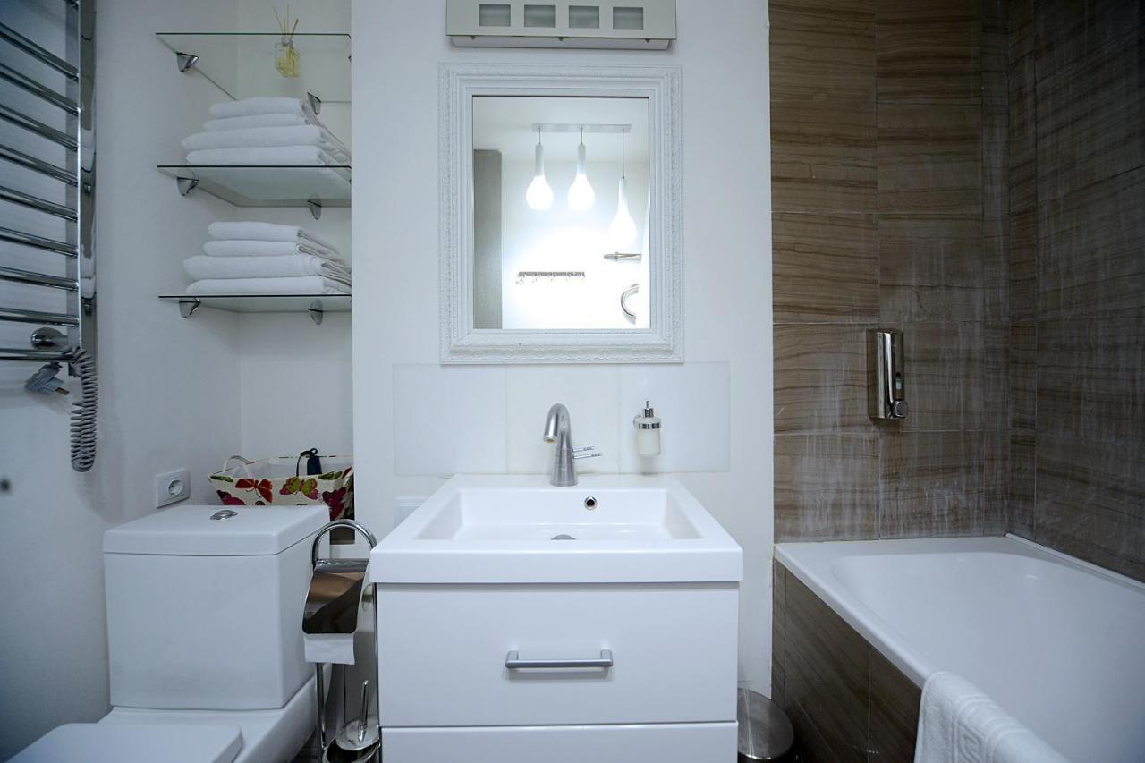 Artol Gorodetskogo Apartment Kiev Buitenkant foto