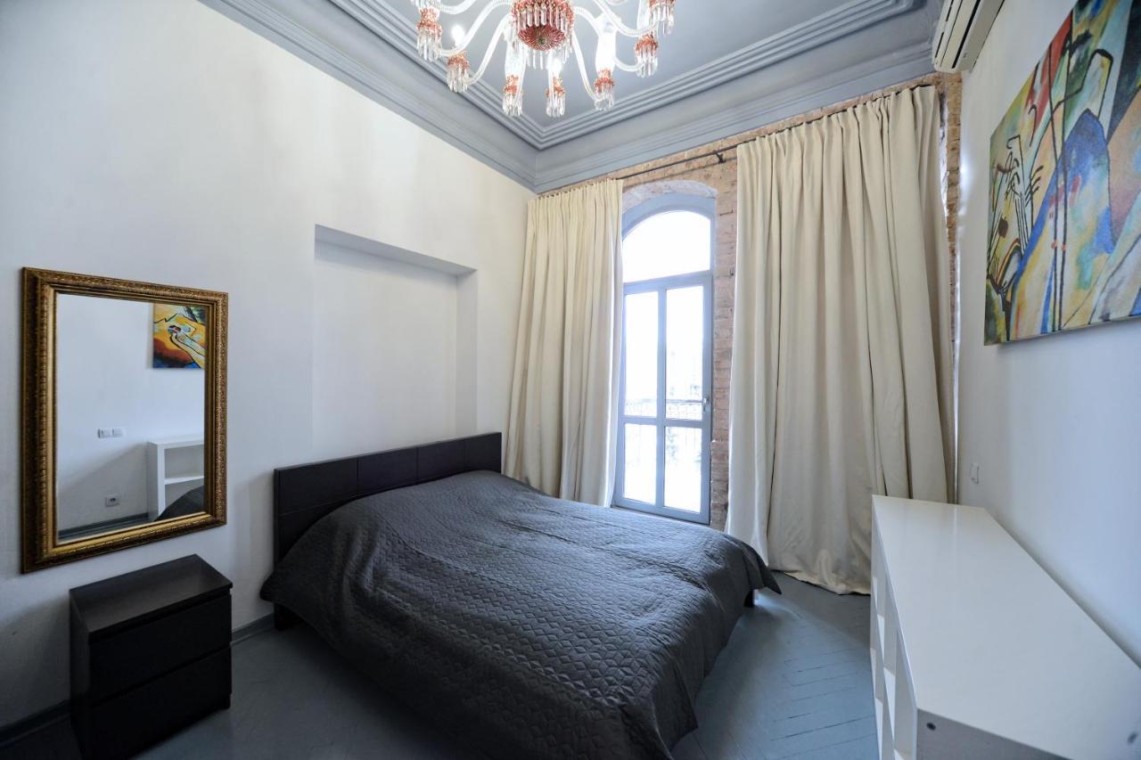 Artol Gorodetskogo Apartment Kiev Buitenkant foto