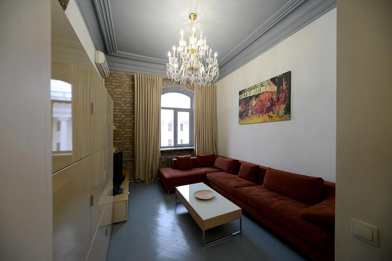 Artol Gorodetskogo Apartment Kiev Buitenkant foto