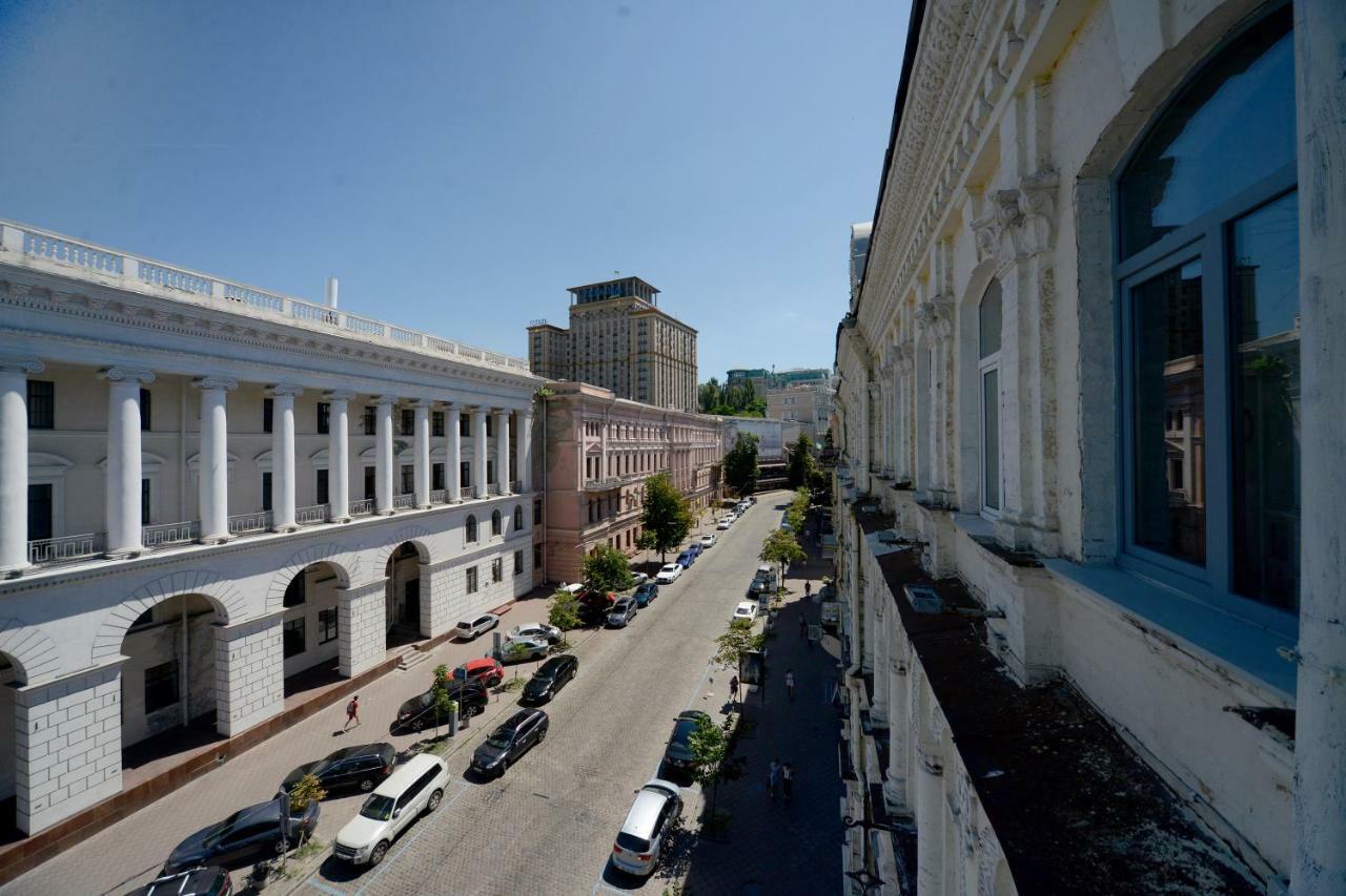 Artol Gorodetskogo Apartment Kiev Buitenkant foto